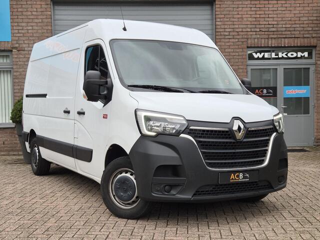 Renault MASTER T35 2.3 dCi 135 L2H2 Comfort Airco / Cruise control / Achteruitrijcamera. Marge! Nette bus.