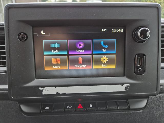Renault MASTER T35 2.3 dCi 135 L2H2 Comfort Airco / Cruise control / Achteruitrijcamera. Marge! Nette bus.