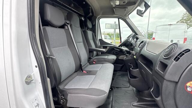 Renault MASTER 2.3 DCI 81KW 110PK L1H2 EURO6 AIRCO/ CAMERA/ NAVIGATIE/ DUBBELE SCHUIFDEUR/ 100% DEALERONDERHOUDEN