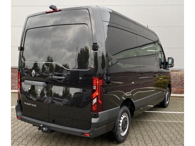 Renault MASTER T35 2.0 dCi 130 L2H2 Advance Stoelverwarming / Laadruimte betimmering / Trekhaak