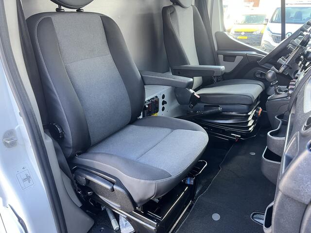 Renault MASTER T35 2.3 dCi L2H2 146PK Euro 6 Airco Cruise controle Kastinrichting Omvormer Standkachel Camera Telefoonverbinding Werkplaatsinrichting 1e Eigenaar Bpm vrij Ideaal voor camper!!