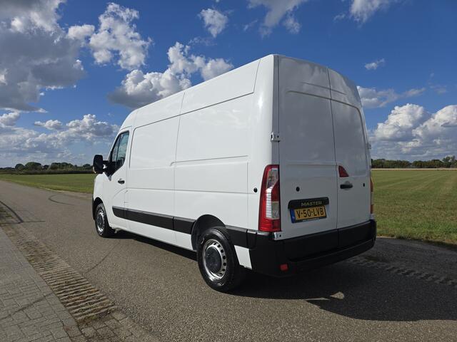 Renault MASTER T35 2.3 dCi 135 L2 H2 - 135 Pk - Euro 6 - Airco - Cruise Control