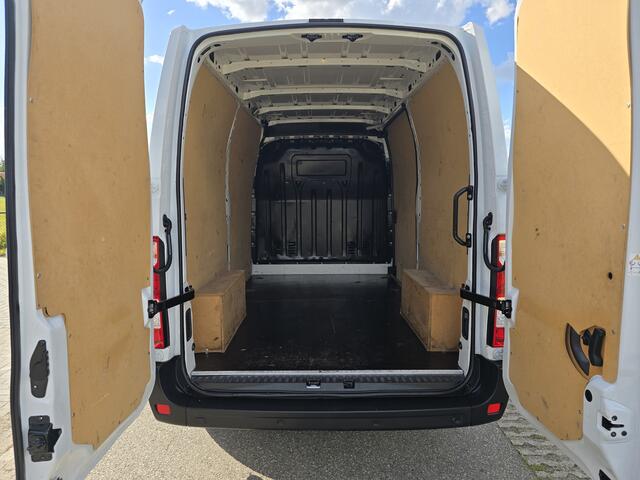 Renault MASTER T35 2.3 dCi 135 L2 H2 - 135 Pk - Euro 6 - Airco - Cruise Control