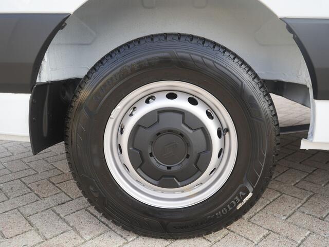 Renault MASTER T35 2.0 dCi 130 L2H2 Advance - VOORRAADVOORDEEL - All Seasonbanden - Achteruitrijcamera - Stoelverwarming - Cuise Control - Trekhaak
