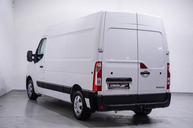 Renault MASTER 2.3 dCi 135 pk L2H2 Airco, Trekhaak Cruise Control, Laadruimte Pakket, PDC achter, 3-Zits