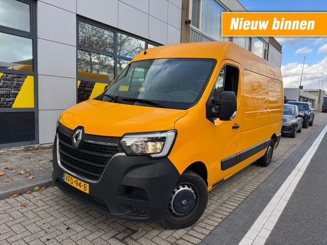Renault MASTER T35 2.3 dCi 135 L2H2 AIRCO PDC 3PERS. NETTE BUS NAP APK