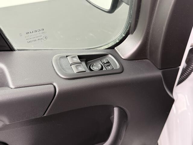 Renault MASTER 2.3DCI 135PK L3H2 Maxi | Airco | Cruise | 3-Persoons | Betimmering