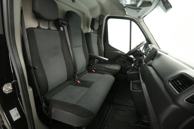 Renault MASTER 2.3 dCi 150PK L2H2 | 3-Zits | Clima | Camera | Cruise | Trekh. | 2xSchuifdeur | Parkeersens.