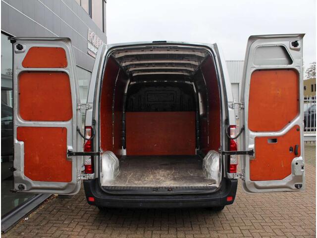 Renault MASTER T35 2.3 dCi L2H2 Airco/Cruise/Nav/PDC