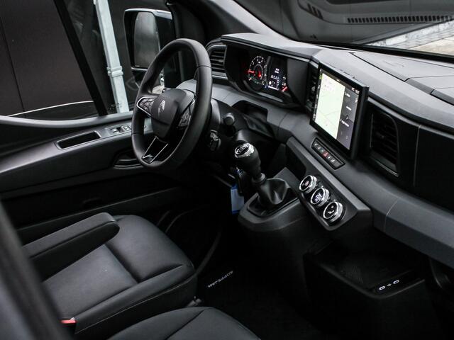 Renault MASTER T35 2.0 dCi 170PK Dubbele Cabine L2H2 | BPM VRIJ! | 2X SCHUIFDEUR | BLIND SPOT | CAMERA | STOELVERWARMING | TREKHAAK |