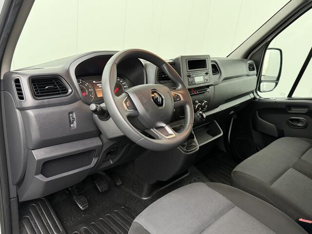 Renault MASTER 2.3DCI 135PK L3H2 | Airco | Cruise | 3-Persoons | Betimmering