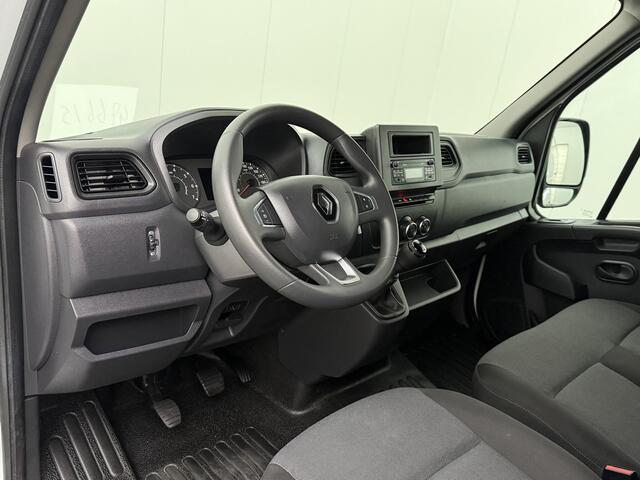 Renault MASTER 2.3DCi 135PK L3H2 | Airco | Cruise | 3-Persoons | Betimmering