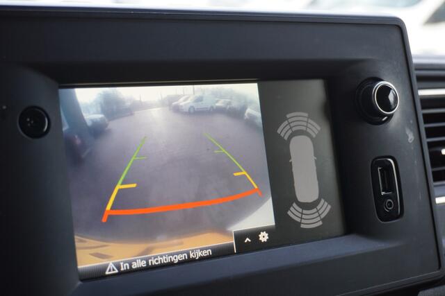 Renault MASTER 2.3 dCi 135PK L2H2 EURO 6 - Airco - Navi - Cruise - ¤16.950,- Excl.