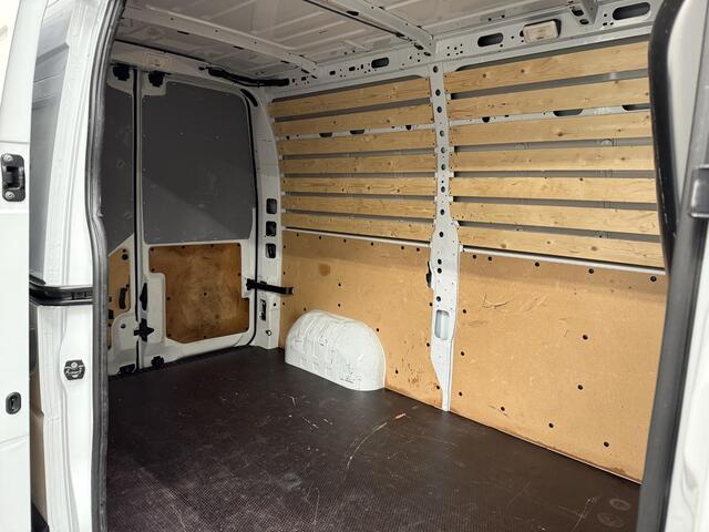 Renault MASTER T33 2.3 dCi 135PK L2H2 BPM VRIJ! Airco Cruise control Parkeersensoren Navigatie Trekhaak