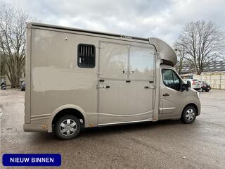 renault-master-paardenwagen--horse