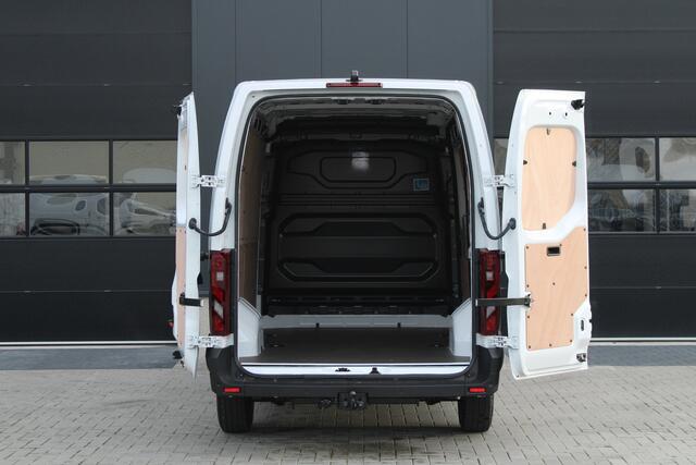 Renault MASTER T35 2.0 dCi 130 L2H2 Advance 131pk - Camera - 270gr Deuren - Voorruit verwarming - Trekhaak - Carplay - Cruise - LED - Rijklaar