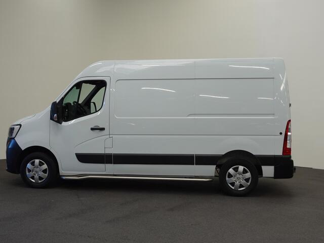 Renault MASTER T33 2.3 dCi 135PK L2H2 Work Edition Airco Cruise Camera Navi Parkeersensoren Trekhaak