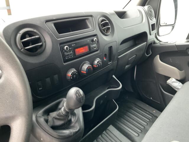 Renault MASTER T28 2.3 dCi L1H1 3 Zits ROETFILTER gestolen Trekhaak 2500 kg Uitlaat weg Euro 6