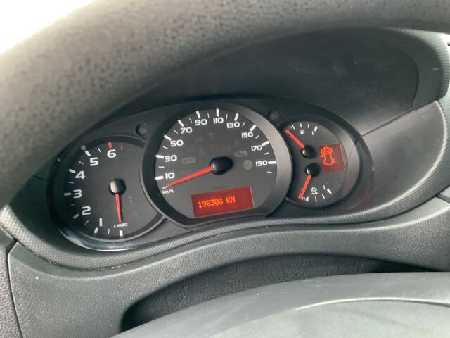 Renault MASTER T28 2.3 dCi L1H1 3 Zits ROETFILTER gestolen Trekhaak 2500 kg Uitlaat weg Euro 6