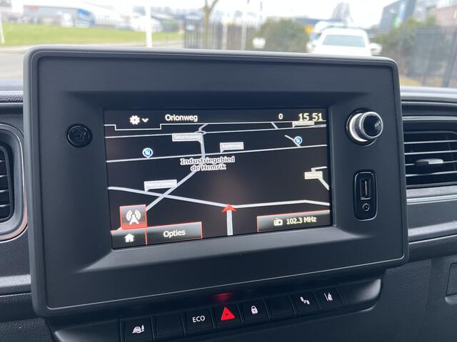 Renault MASTER T35 2.3 dCi 135 L2H2 Work Edition