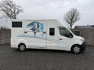 renault-master-paardenwagen--horse