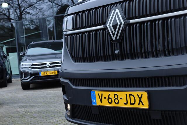 Renault MASTER T35 2.0 dCi 130 L2H2 Advance | Trekhaak | Camera | Apple Carplay | Zwart | Betimmering | Voorraad