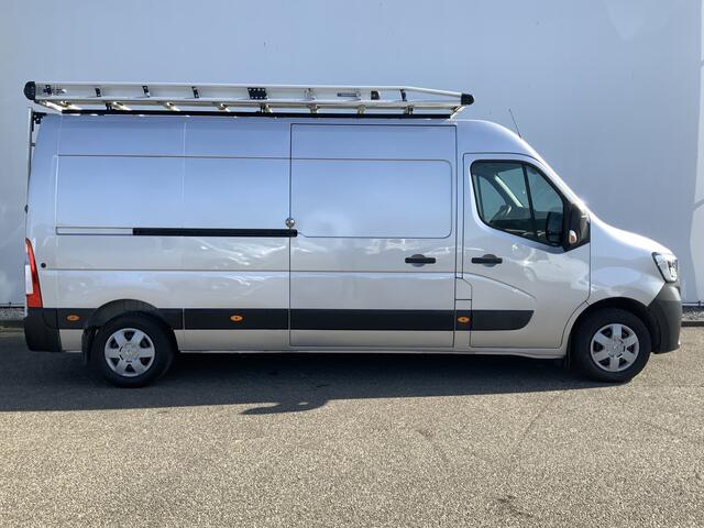 Renault MASTER T35 2.3 dCi 135 L3H2 Airco Cruise Navi 3 Zits Trekhaak 2500 kg Imperiaal&Trap Camera Euro 6