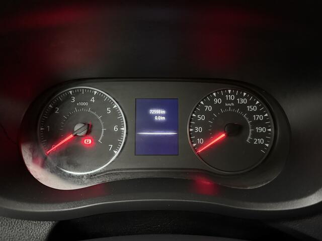 Renault MASTER 2.3DCi 135PK L2H2 Work Edition | Imperiaal | Trekhaak | Navigatie | Airco | Cruise | 3-Zit