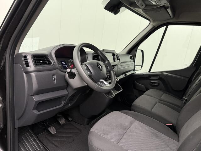 Renault MASTER 2.3DCi 135PK L2H2 | Navigatie | Camera | Airco | Cruise | Betimmering | 3-Zits