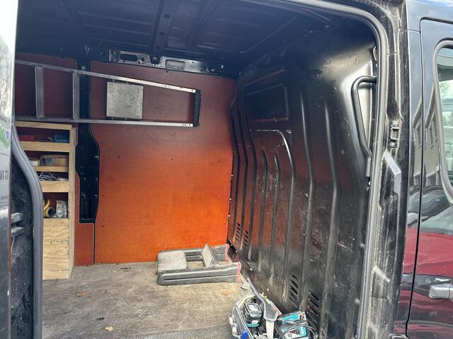 Renault MASTER T35 2.3 dCi 135 L1H1