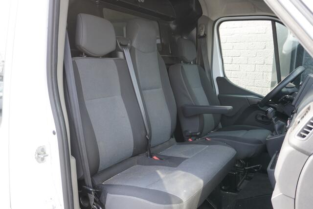 Renault MASTER 2.3 dCi 135PK L2H2 EURO 6 - Airco - Navi - Cruise - ¤16.950,- Excl.