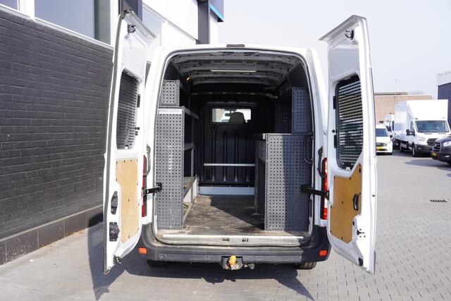 Renault MASTER 2.3 dCi 135PK L2H2 EURO 6 - Airco - Navi - Cruise - ¤16.950,- Excl.