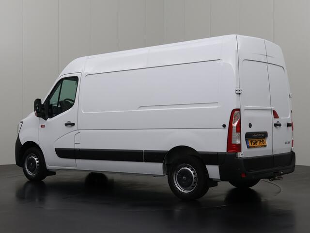Renault MASTER 2.3DCi 150PK L2H2 Geisoleerd | Navigatie | Camera | Airco | Cruise | 3-Zit