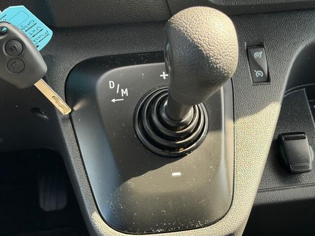 Renault MASTER 2.3 DCi 180PK Automaat 7-persoons Dubbel cabine / Navi / Trekhaak / Cruise / Clima /