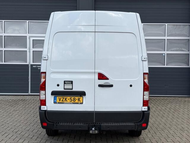 Renault MASTER Red 2.3 dCi 150PK L2H2 35T / Cruise / LED / Camera / Trekhaak / Airco / PDC / Navi / Bluetooth / Draadloze telefoonlader