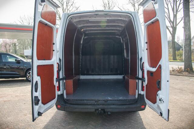 Renault MASTER FWD T33 L2H2 FWD dCi 130