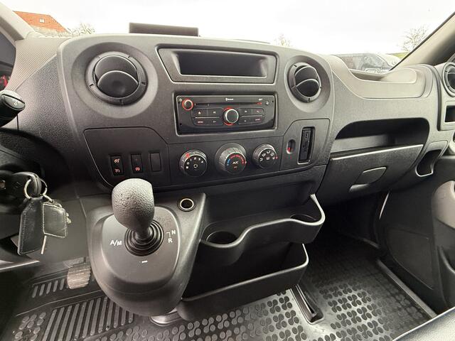 Renault MASTER PAARDENWAGEN | HORSETRUCK | STX | STALLION 3XL | 2017 | HENGST | 82.000KM | AUTOMAAT | 3-SEAT | 170PK | | LUXEMBURG KENTEKEN