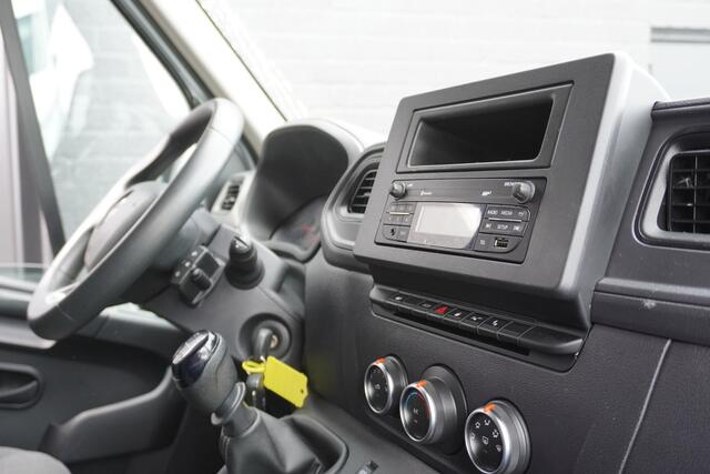 Renault MASTER 2.3 dCi 135PK L2H2 EURO 6 - Airco - Cruise - Camera - ¤ 14.950,- Excl.