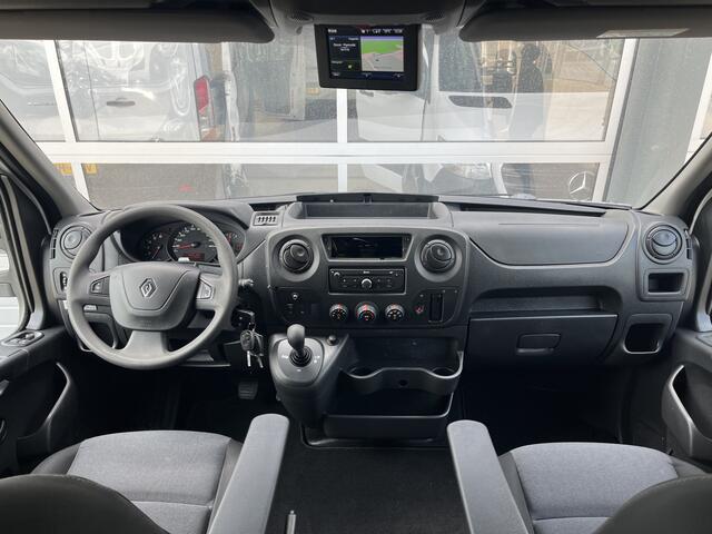 Renault MASTER T35 2.3 dCi L2H2 18158 km origineel!! BTW vrij!! Ideaal voor camper ombouw!! Airco Cruise controle Geïsoleerd Navigatie Luifel ruiten rondom Ex overheid 1e eigenaar