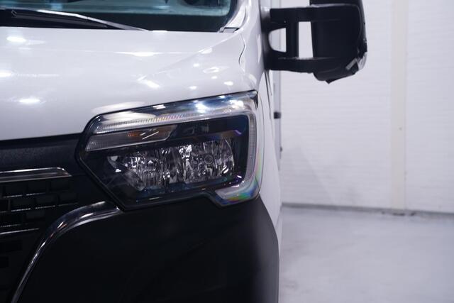 Renault MASTER 2.3 dCi 145 pk Pick Up / Open Laadbak 6-Zits Airco, Trekhaak 3.500 kg, LxBxH 245x208x38 cm