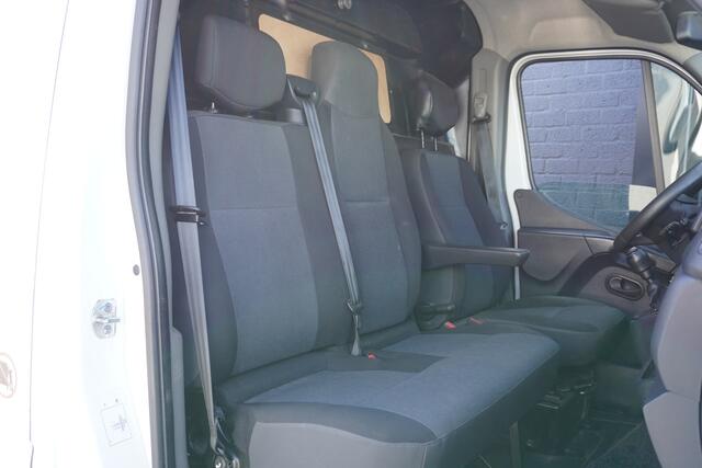 Renault MASTER 2.3 dCi 135PK L2H2 - EURO 6 - Airco - Imperiaal - Cruise - Camera - ¤14.950,- Excl.