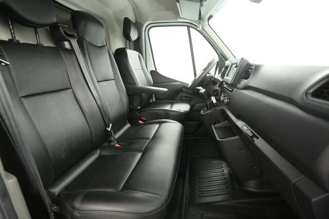 Renault MASTER 2.3 dCi L1H2 | Airco | Cruise | Camera | Carplay | 3 Zits | Trekhaak