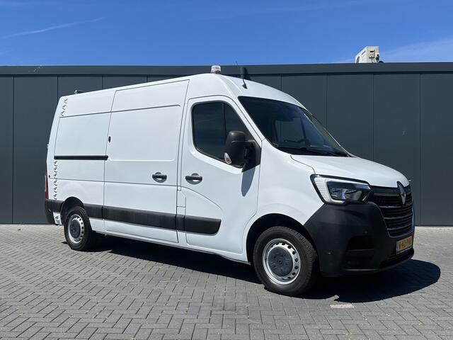 Renault MASTER 2.3 dCi 150 PK / L2H2 / TREKHAAK / CAMERA / AIRCO / CRUISE / 2.500 KG AHG