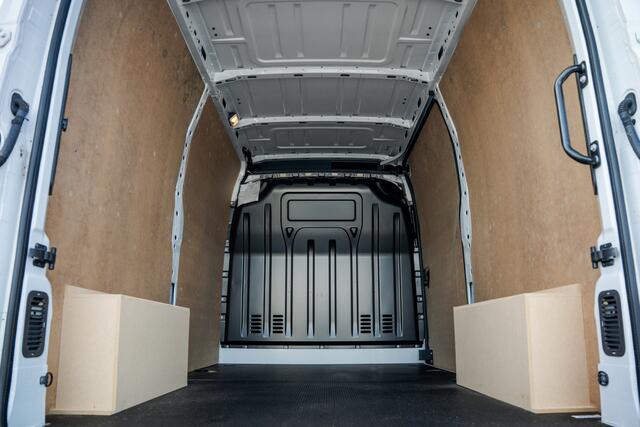 Renault MASTER Bleu DCI 135PK | L2H2 | Nieuw | Navi | 3-Zits | LED | Cruise | Airco