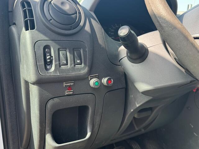 Renault MASTER K 38 220 KG 2 persoonslift