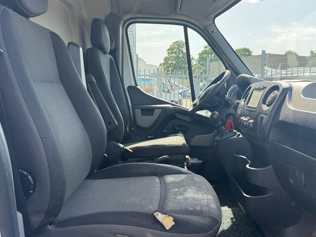 Renault MASTER K 38 220 KG 2 persoonslift