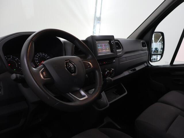 Renault MASTER T35 2.3 dCi 150 | Aut. | L2 H2 | Energy Comfort | Navigatie | Parkeercamera | 3-zits | Trekhaak | Betimmering | Cruise Control |
