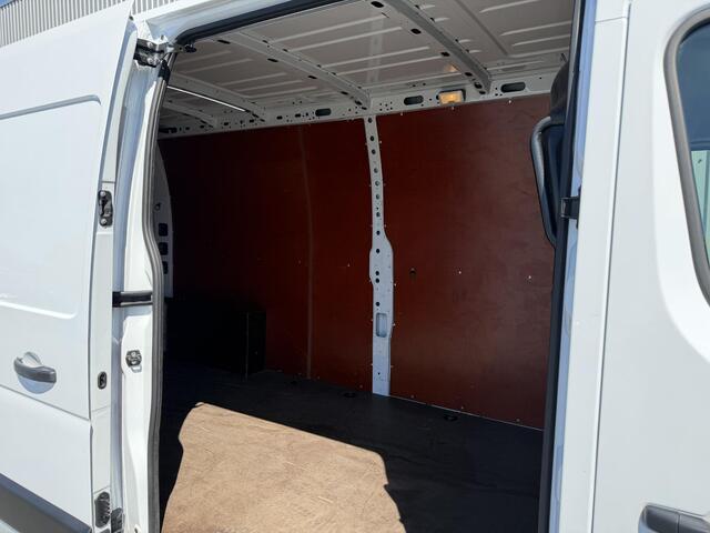 Renault MASTER T35 2.3 dCi 135 L3H2*NAVI*CRUISE*CAM*A/C*TEL*3PERS