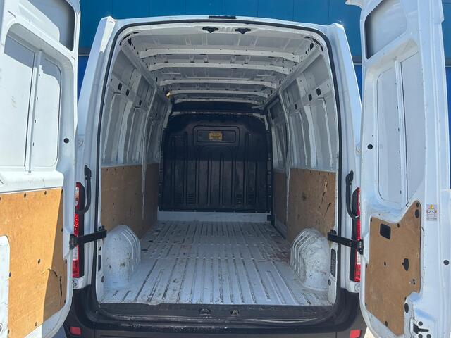 Renault MASTER T35 2.3 dCi L3H3 | 3 Zitplaatsen | Bluetooth | Navi | Parkeersensoren | Airco