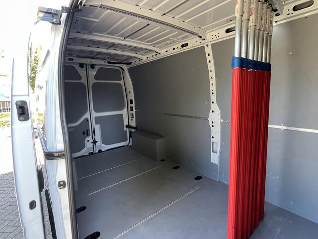 Renault MASTER T35 2.3 dCi 150 L3H2 Energy 150pk | Geveerde stoel | Camera | Cruise | Airco |